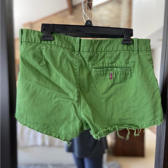 Uniqlo Green Women's Chino Shorts - Picture 3 of 4